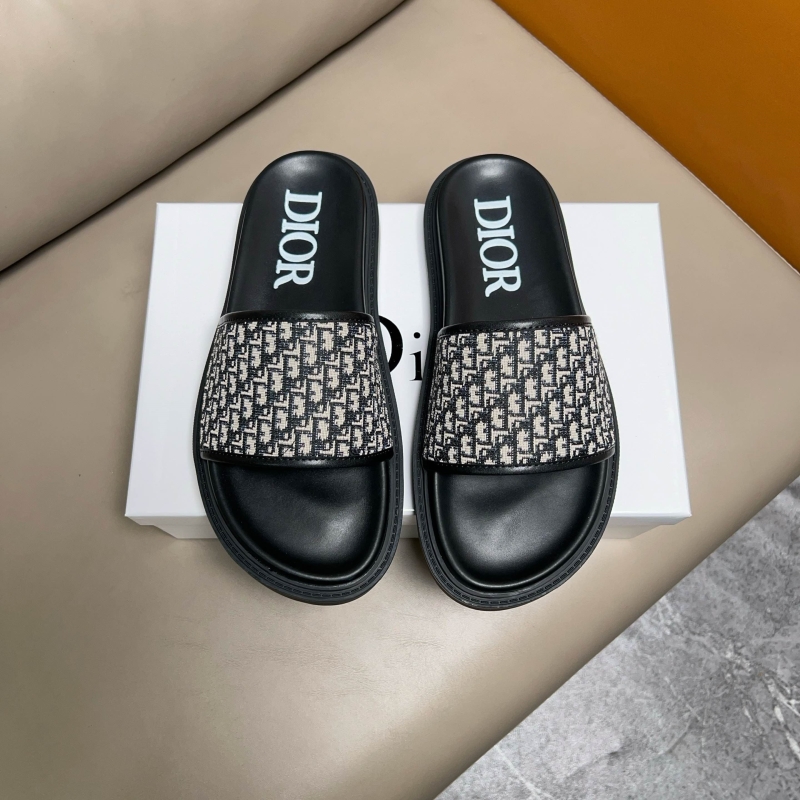 ch**an D*or slippers